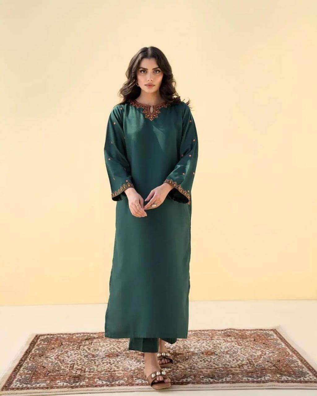 GRACE EMBROIDERED 2PCS